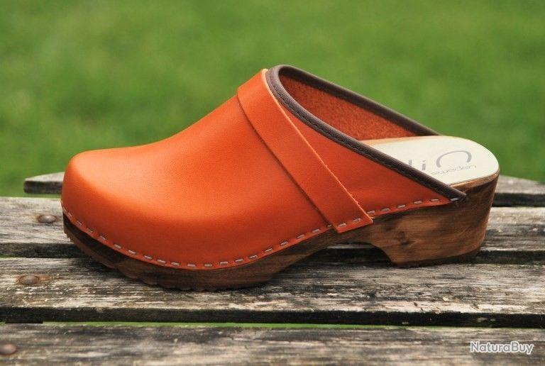 Sabots pour femme suédois bois et cuir tannage végétal cuir orange