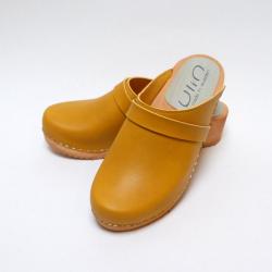 Sabots pour femme suédois bois et cuir tannage végétal cuir jaune moutarde V