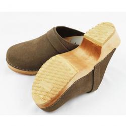 Sabot suédois femme cuir gras ou nubuck velours pêche et bois Nubuck taupe