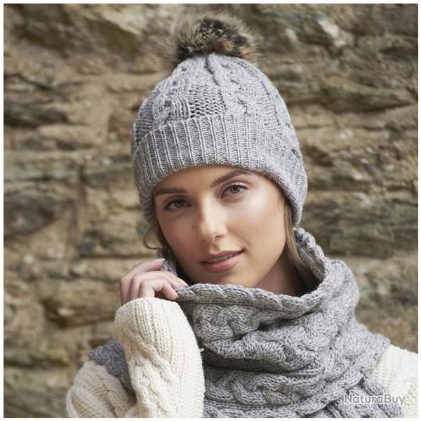 Bonnet chaud laine mrinos ctes avec pompon gris clair