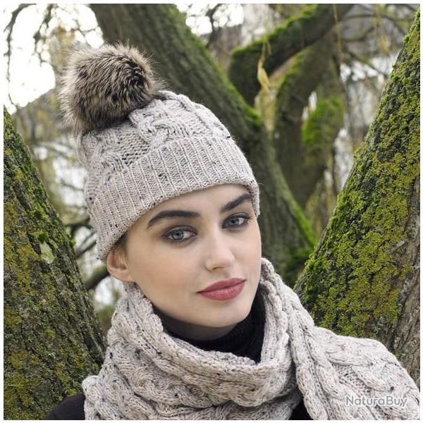 Bonnet chaud laine mrinos ctes avec pompon beige moyen