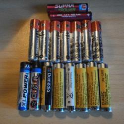 lot de 17 piles LR03 AAA 1,5V neuves