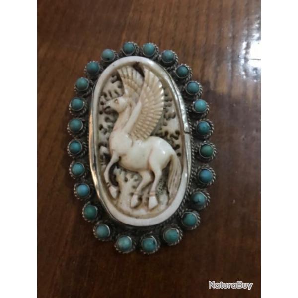 Grand pendentif Pgase sculpt - multi turquoises - argent repouss