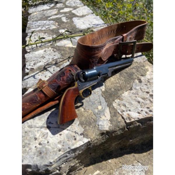 Jolie revolver Colt Navy cal36 PN EUROARMS