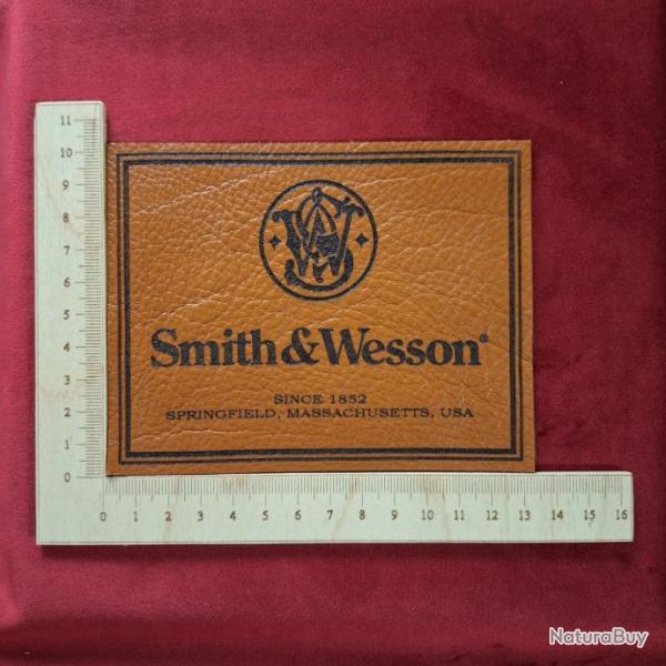 Etiquette "Smith & Wesson" pour coffret avec cadre et texte