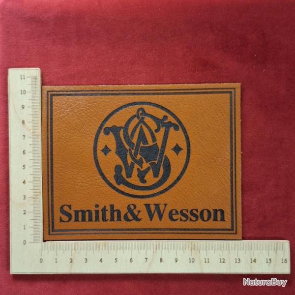 Etiquette Smith & Wesson avec cadre