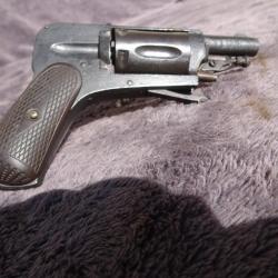 Revolver hammerless en 6 mm