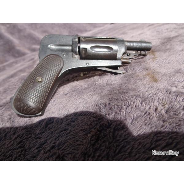 Revolver hammerless en 6 mm