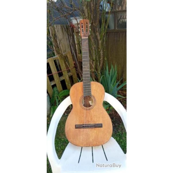 Guitare Flamenco ancienne vers 1950