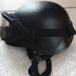 ENCHERE VERITABLE CASQUE SWAT EN KEVLAR DE NIVEAU 3A ET DE TOUS PAYS