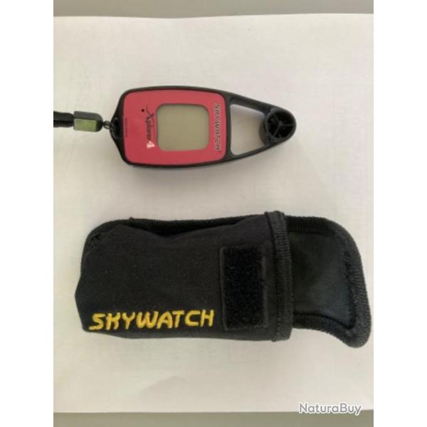 Anmomtre SKYWATCH Xplorer4