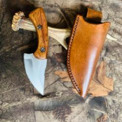 couteau à dépecer artisanal skinner / manche noyer