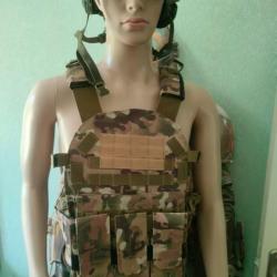 ENCHERE GILET PARE BALLES TACTIQUE MULTICAM AVEC PLAQUES BALISTIQUE NIj 4 STAND ALONE