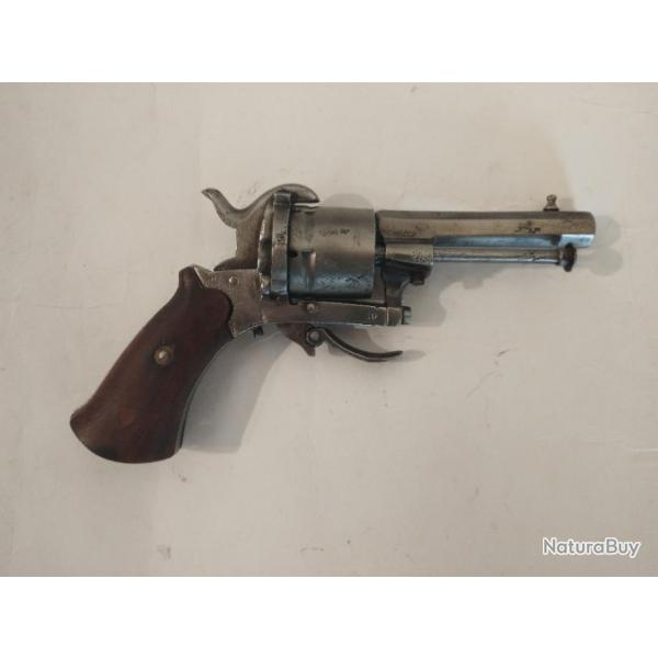 Revolver  a broches Type lefaucheux 1860.