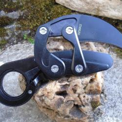 Couteau Karambit Kinematic Provoke Black Lame Acier Inox Manche Acier Clip Griffe D'Ours Claw 001