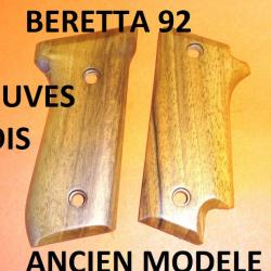 plaquettes NEUVES de pistolet BERETTA 92 ANCIEN MODELE - VENDU PAR JEPERCUTE (HU3)