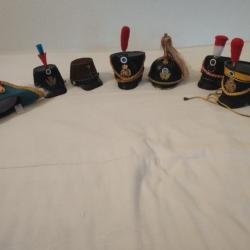 Chapeau et casques  militaires miniature de l´Amée Portuguaise