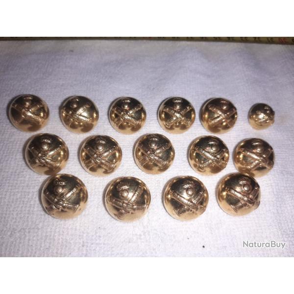 Lot de 15 Boutons militaires franais artillerie