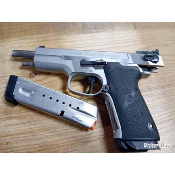 PISTOLET S&W TARGET CHAMPION 9 mm