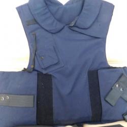 ENCHERE A GILET PARE BALLES TETRANIKE L FORCES POLICE KEVLAR +  AINE PLUS 2 PLAQUE POLYETHYLENE N3