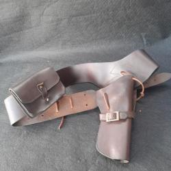 HOLSTER EN CUIR GRAS