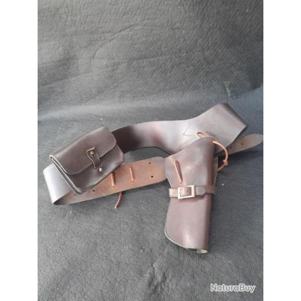 HOLSTER EN CUIR GRAS