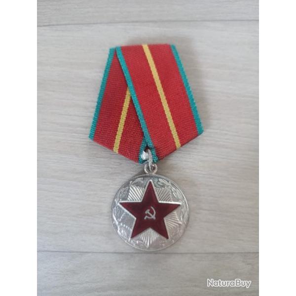 Mdaille Russe 20 annes de service KGB Premire classe. CCCP (URSS) Mdaille argent.