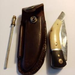 COUTEAU PRADEL EXELENCE DANS SON ETUI CEINTURE CUIR