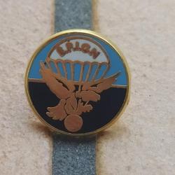PINS GENDARMERIE EPIGN ESCADRON PARACHUTISTE ET D'INTERVENTION GENDARMERIE NATIONALE MODELE2 GIGN