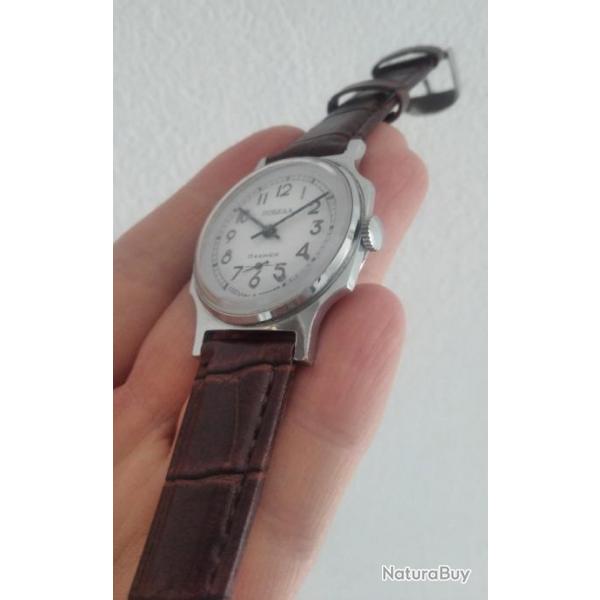 POBIEDA MONTRE MCANIQUE FABRICATION POST SOVIETIQUE ANNES 90S