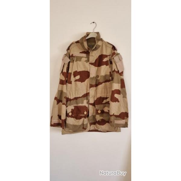 Vtements militaire (286)