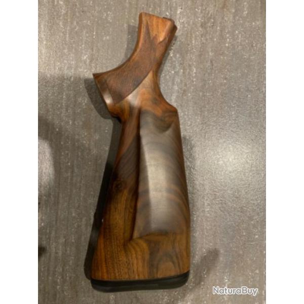 Crosse en bois browning Maral