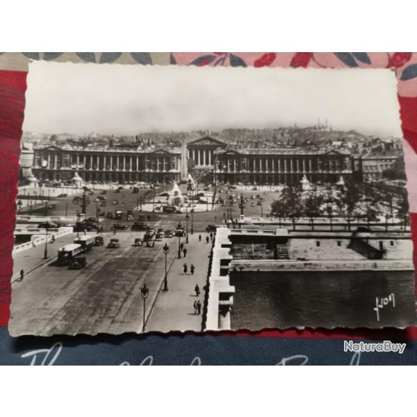 Carte postale place de la concorde et bute Montmartre