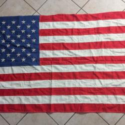 Drapeau us brodé