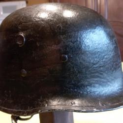 Rare casque de pompier allemand en fibre vulcanisée modèle 34.