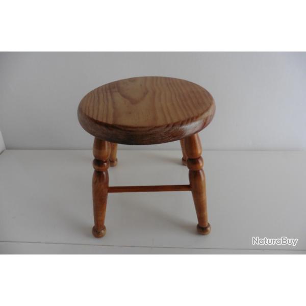 Tabouret en bois