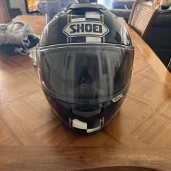 Casque moto shoei