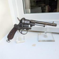 vieux REVOLVER A BROCHE CAL 12 MM   P N