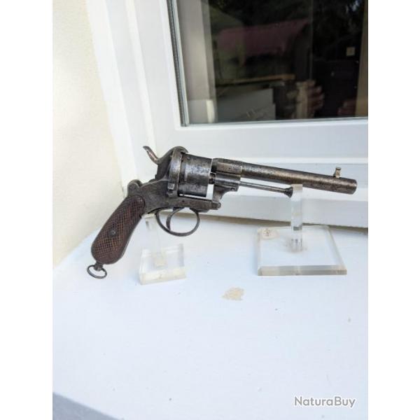 vieux REVOLVER A BROCHE CAL 12 MM   P N