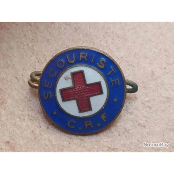 BROCHE INSIGNE SECOURISTE CROIX ROUGE FRANCAISE C.R.F