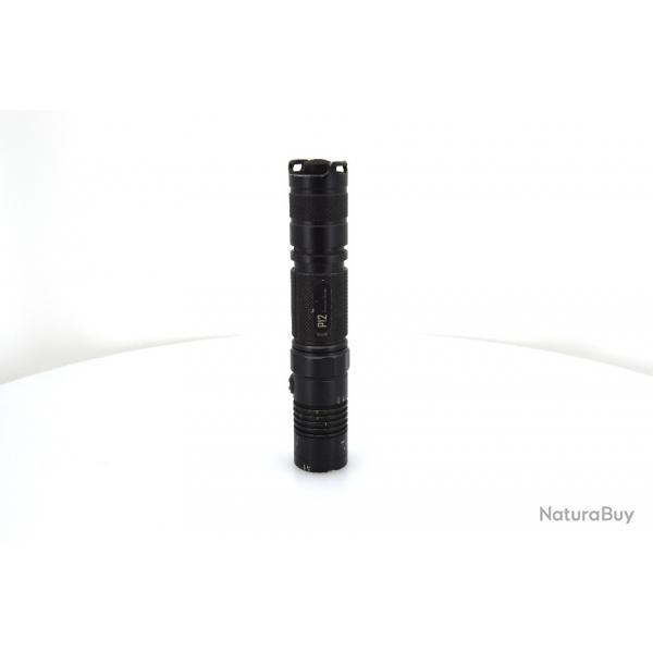 Lampe torche Nitecore - P12 (modle arrt)