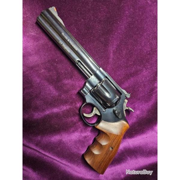 Revolver Smith & Wesson, Dirty Harry! Mod : 29 Classic, calibre: 44mag. Catgorie B.