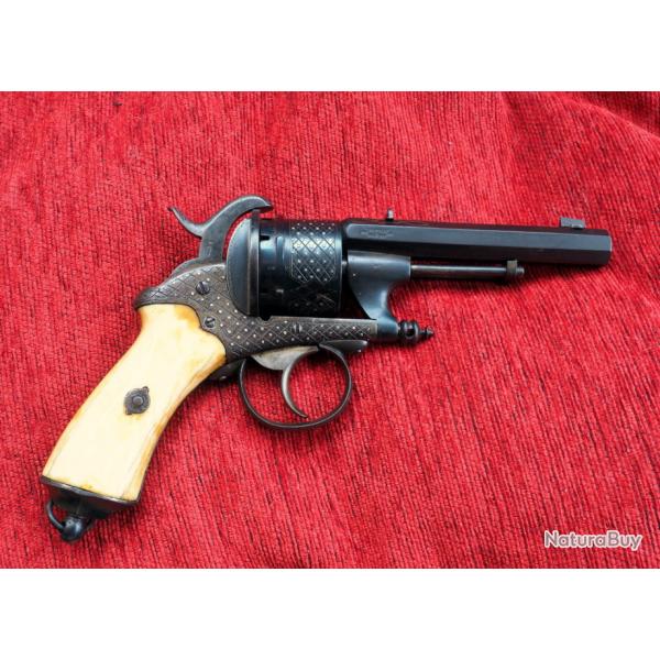 SUPERBE REVOLVER CHAMELOT DELVIGNE DE LUXE DIT DE GAUCHER