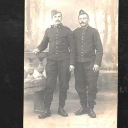 soldats en uniforme ,photo en pied  , en calot , bonnet de police