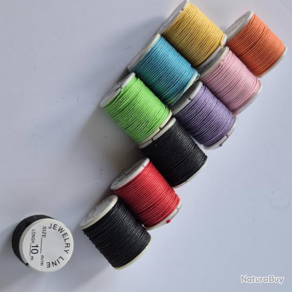 Lot de 10 bobines de fil coton de 10 mtres de couleurs diffrents