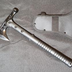 Hache tomahawk tactical combat marteau