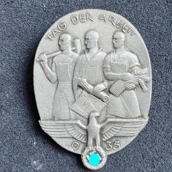 Badge TAG DER ARBEIT 1935 W A JAGER allemand ww2 insigne