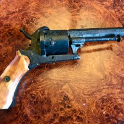 Épave revolver type Lefaucheux