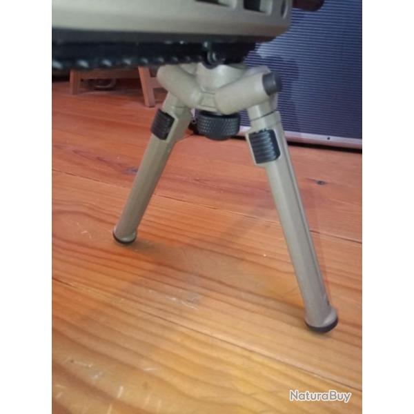 Bipied magpul mlock