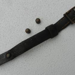 sangle cuir et rivets pour cuirasse militaire 1855